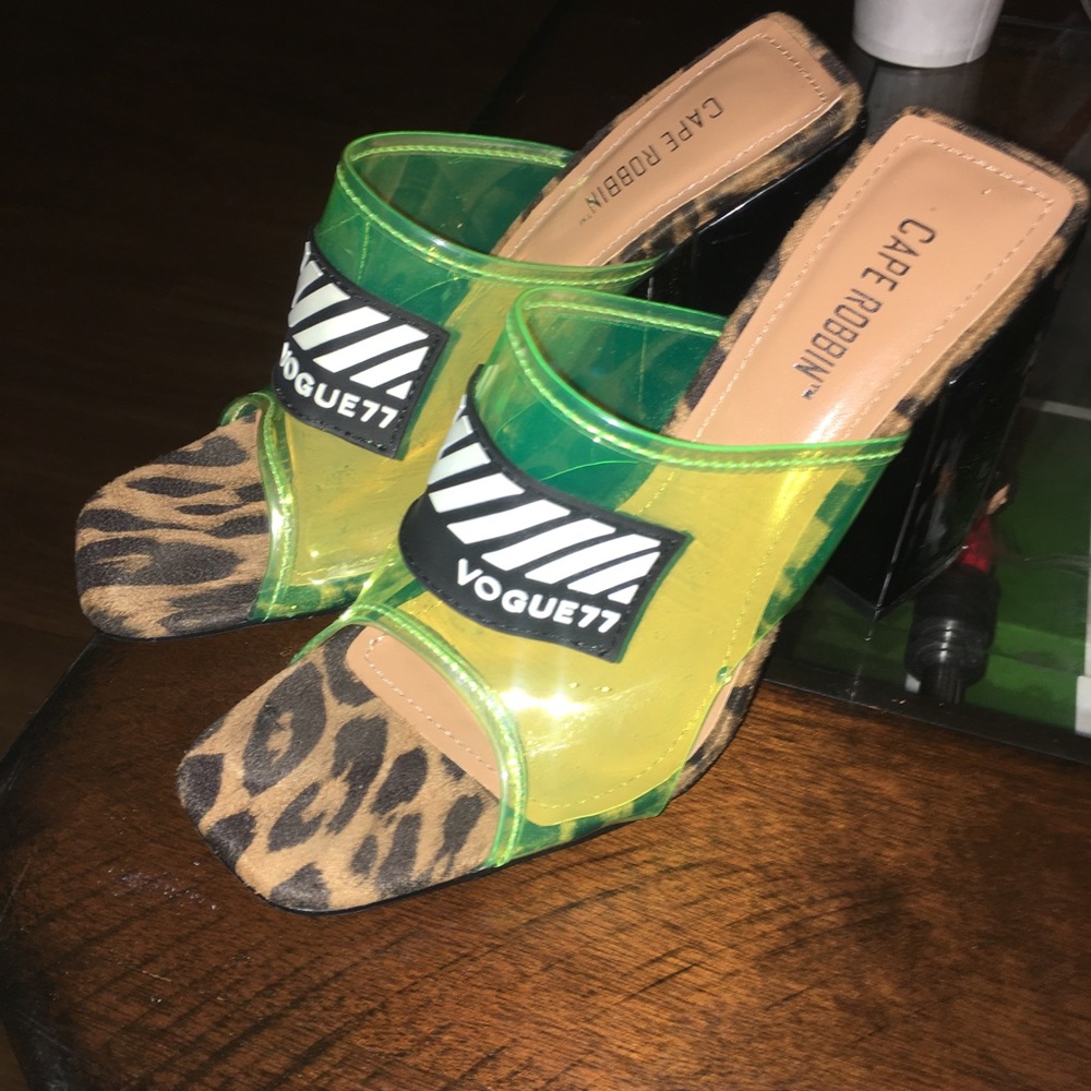 Cape Robbin heels